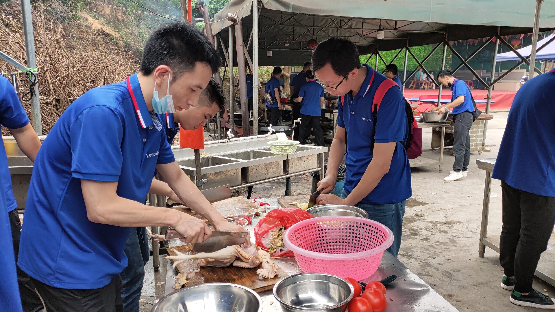 松湖騎行，穿樹飛花；農(nóng)家休閑，擁抱自然