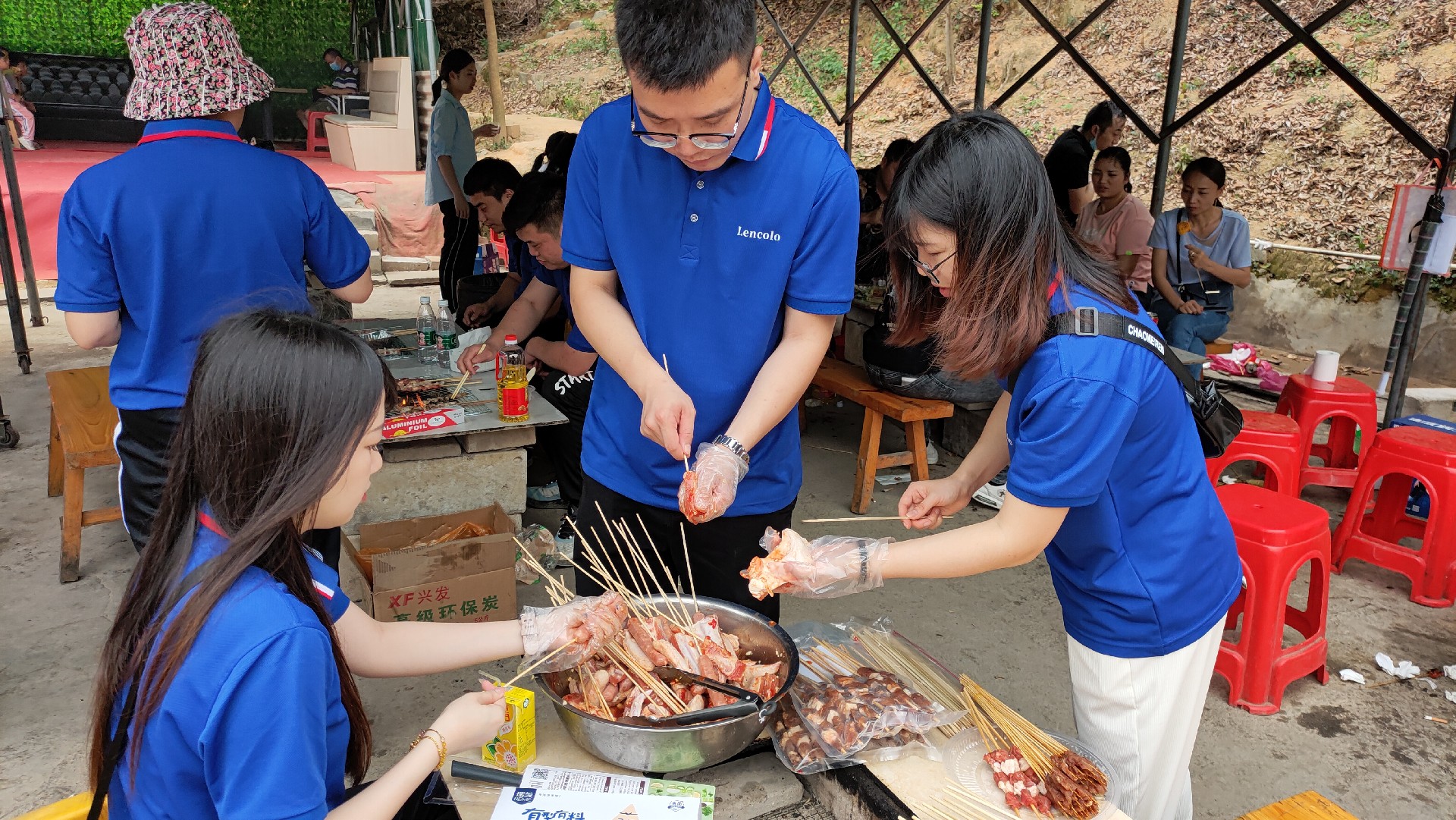 松湖騎行，穿樹飛花；農(nóng)家休閑，擁抱自然
