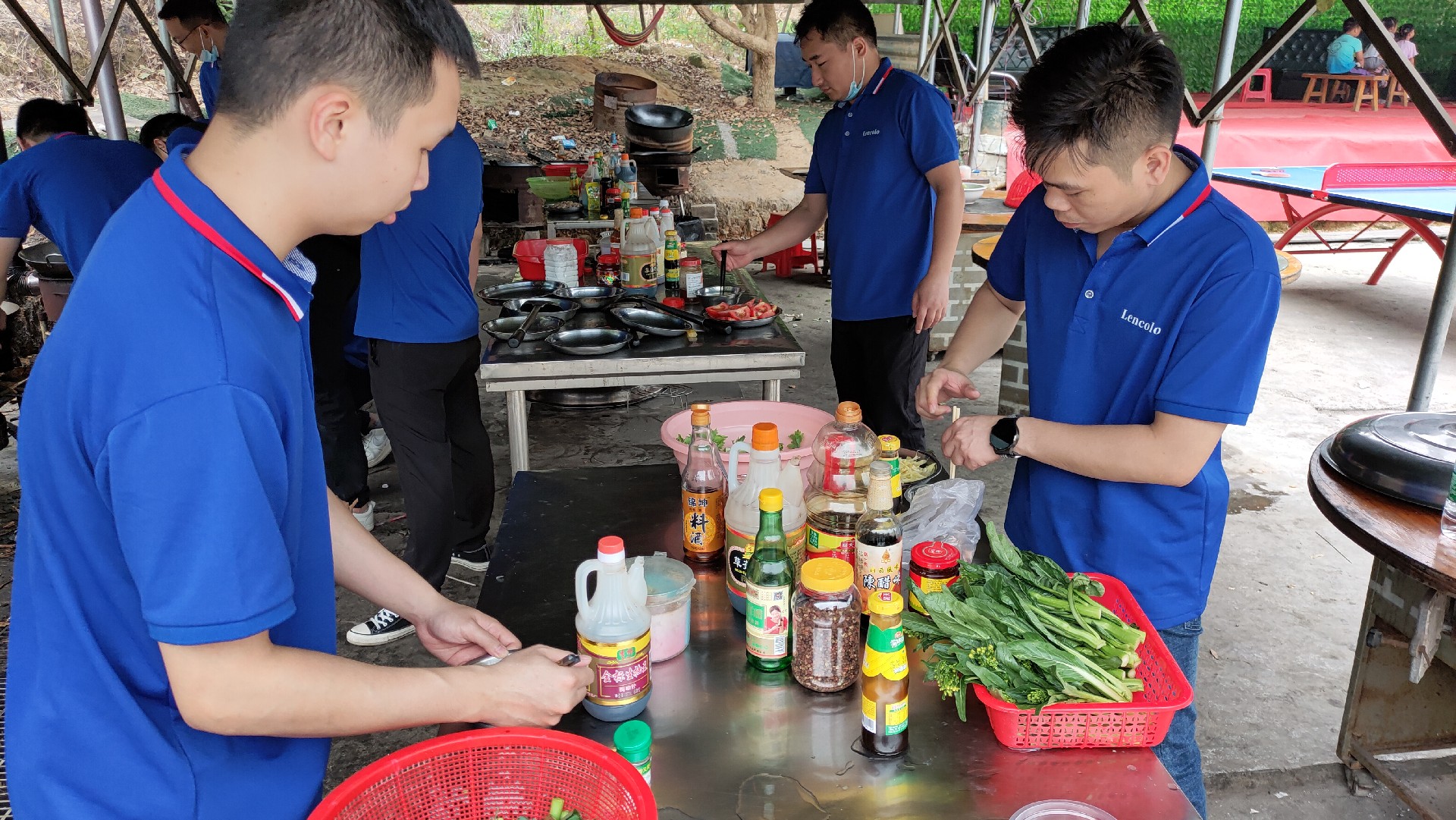 松湖騎行，穿樹飛花；農(nóng)家休閑，擁抱自然